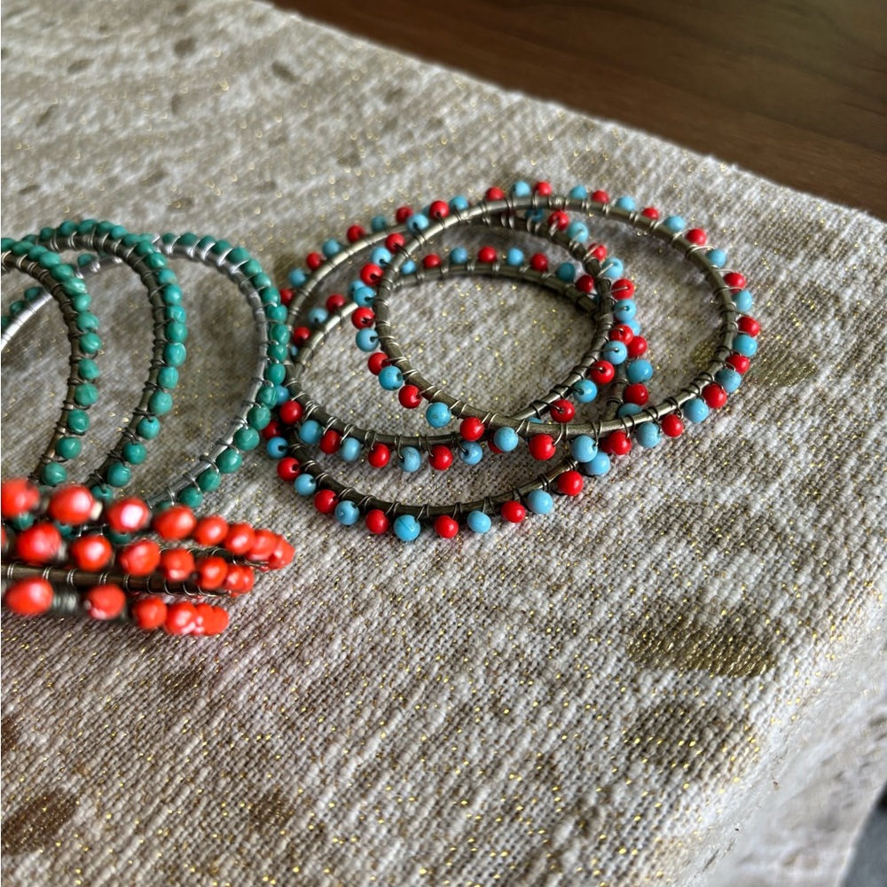 Bracelets - Picture 3 of 9